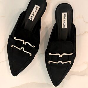 NWOT Steve Madden / Slip on / pointed toe flats / sliders black